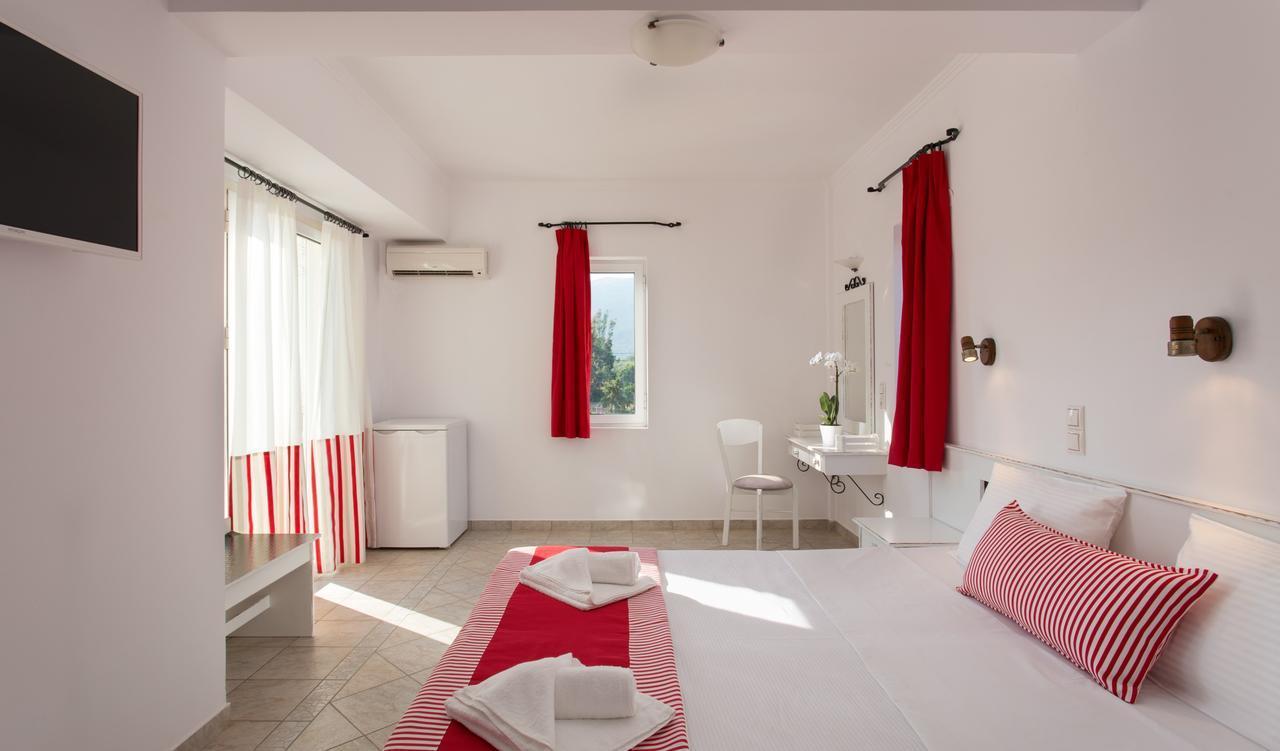 Iris Beach Hotel Monemvasía المظهر الخارجي الصورة