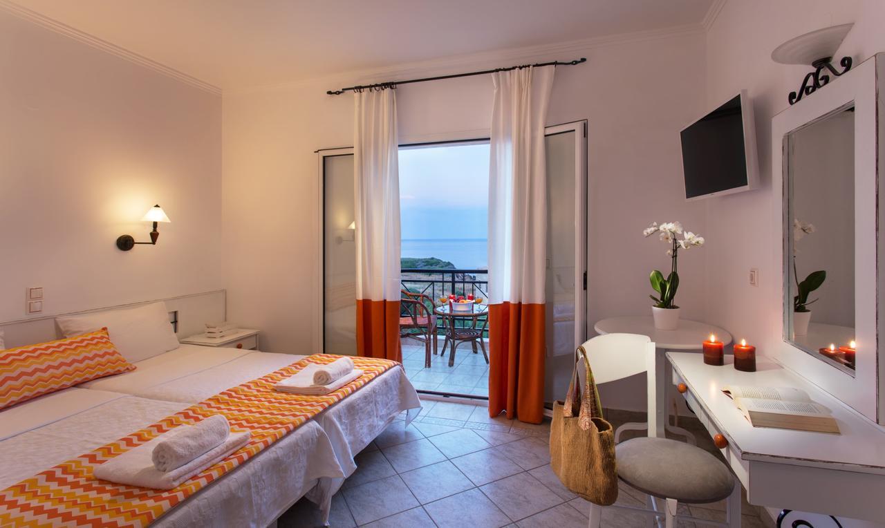 Iris Beach Hotel Monemvasía المظهر الخارجي الصورة