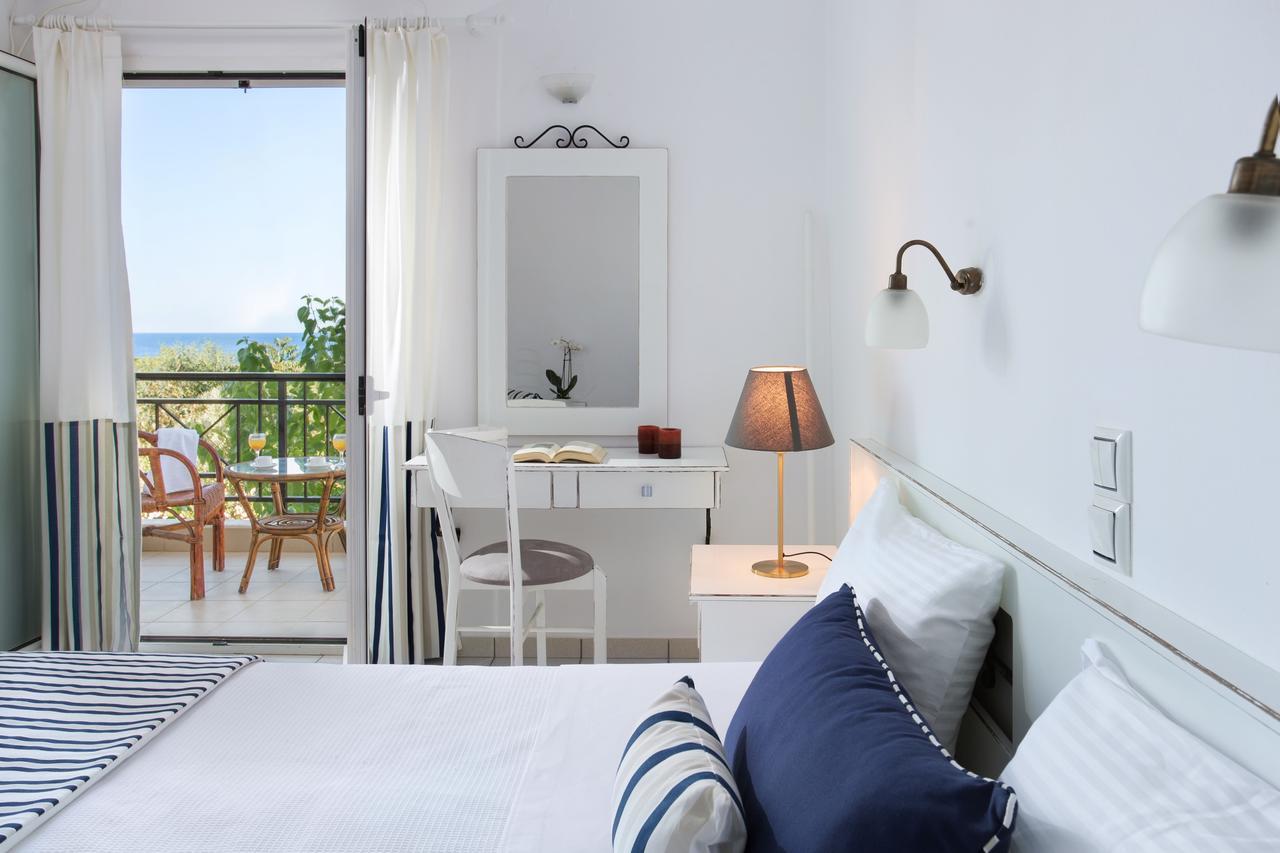 Iris Beach Hotel Monemvasía المظهر الخارجي الصورة