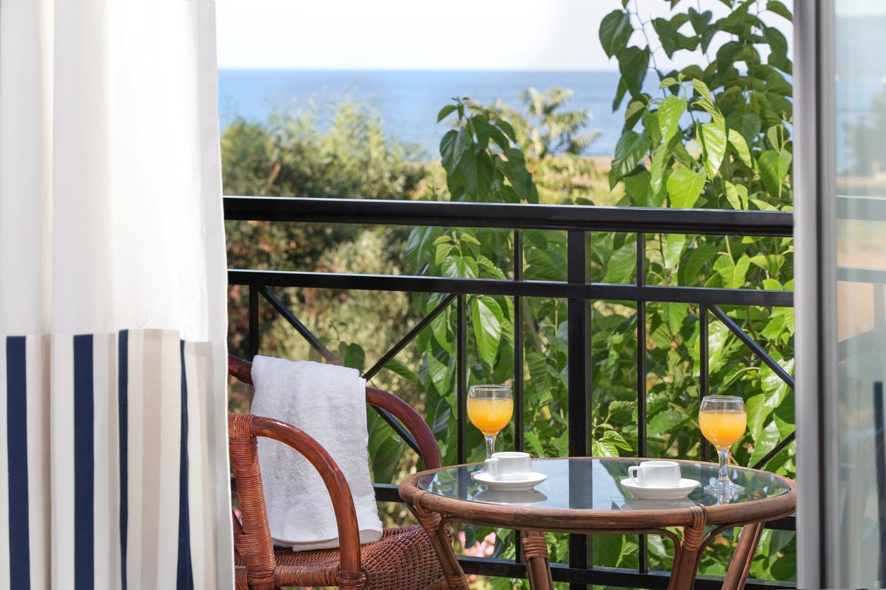 Iris Beach Hotel Monemvasía المظهر الخارجي الصورة